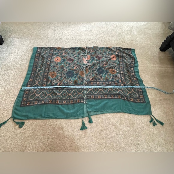 Green Floral Wrap - Kimono - Picture 5 of 7